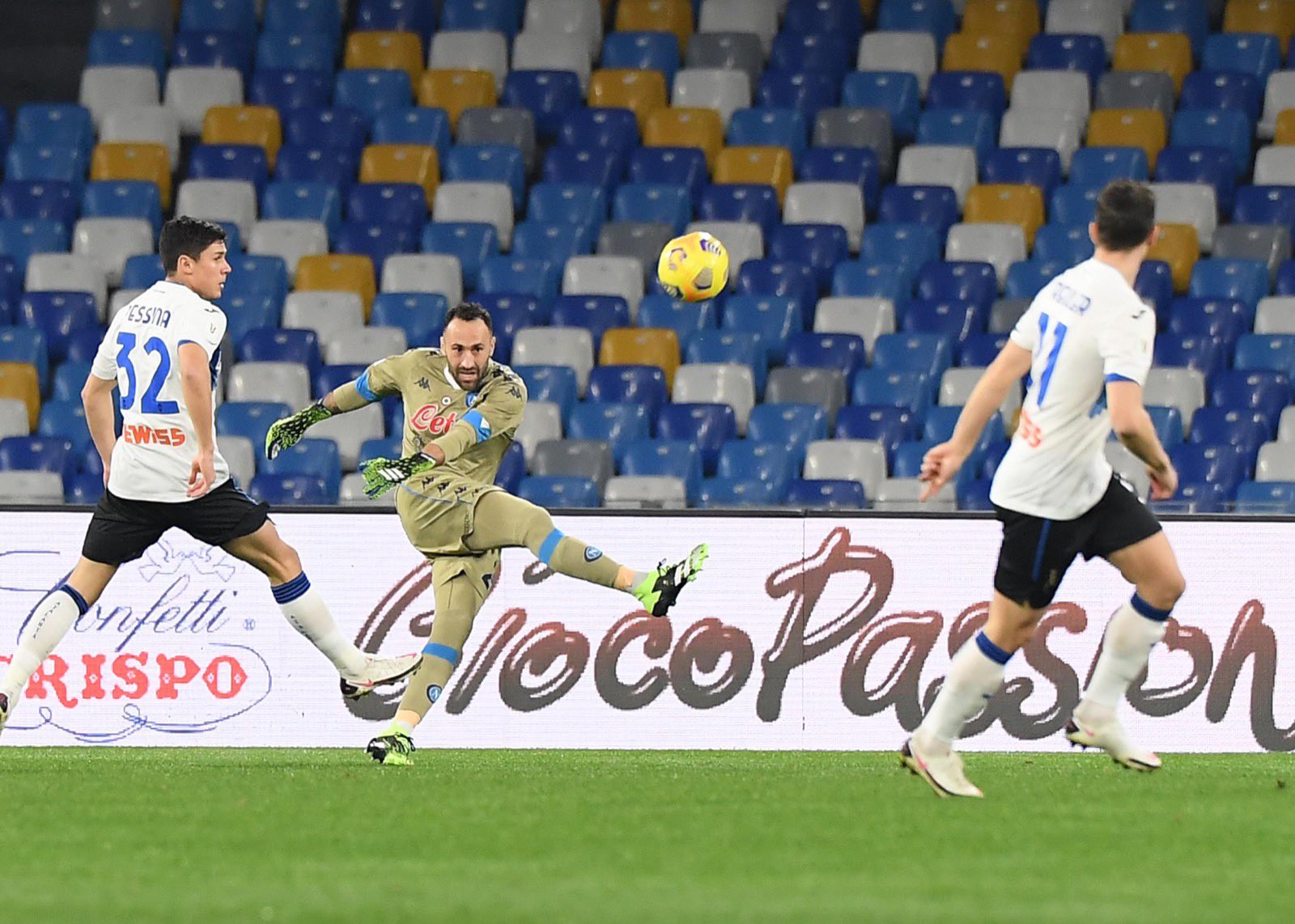 Napoli, Ospina non si vuole fermare e glissa sul contratto |  Sport e Vai