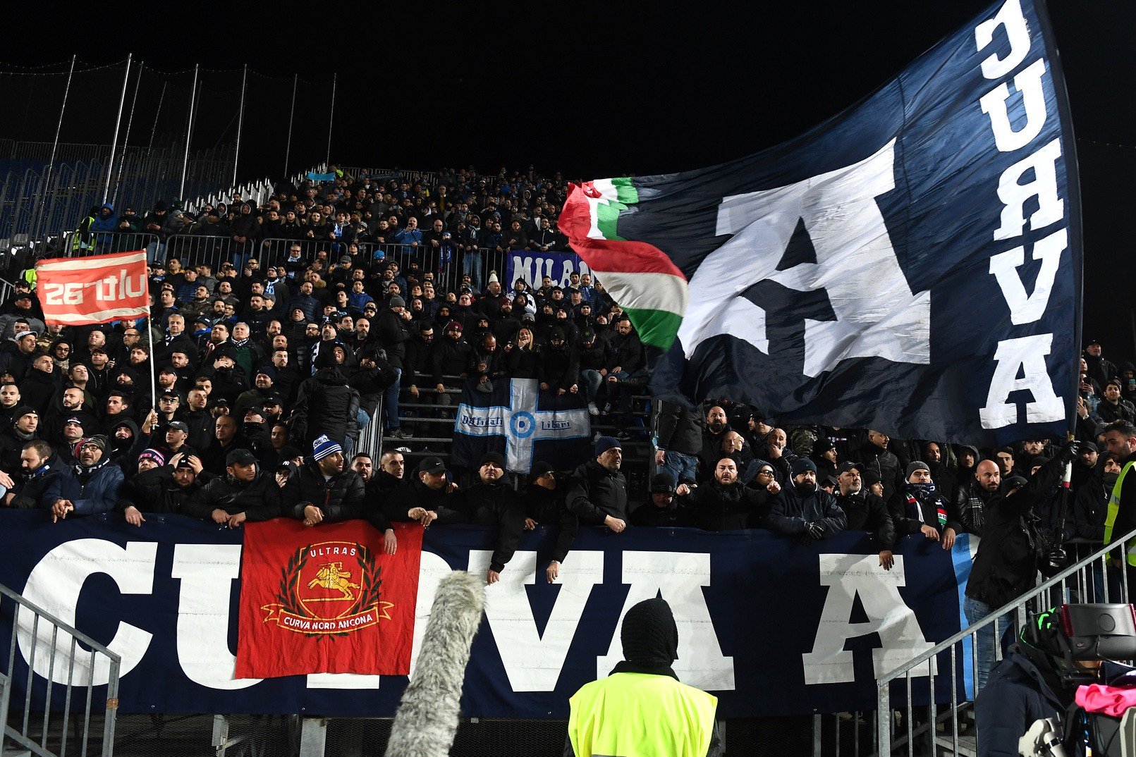 Napoli, la Curva A si schiera tra la dirigenza e Gattuso |  Sport e Vai