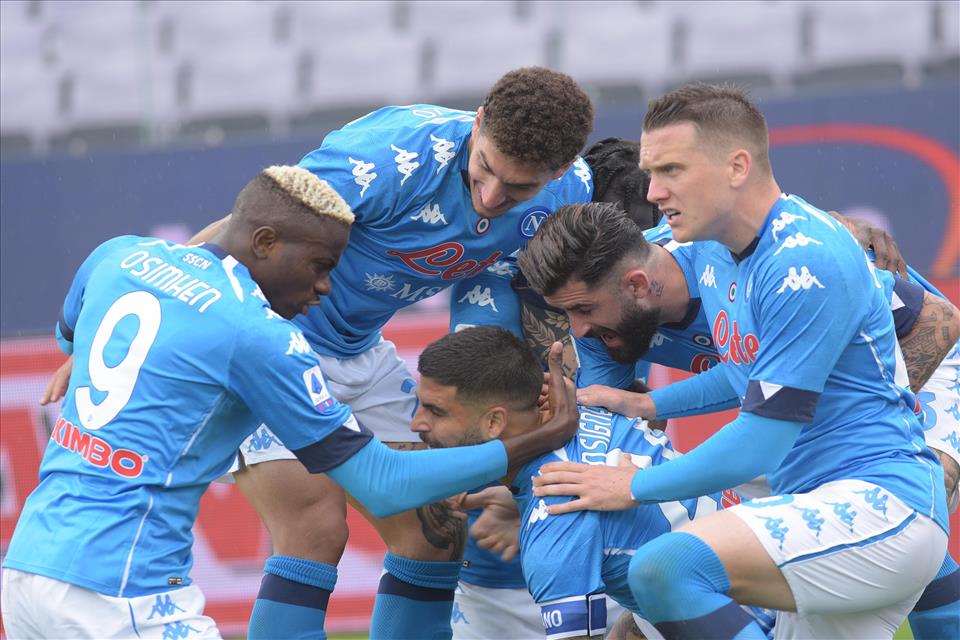 La Lazio fa spese in casa Napoli: pronti due colpi |  Sport e Vai