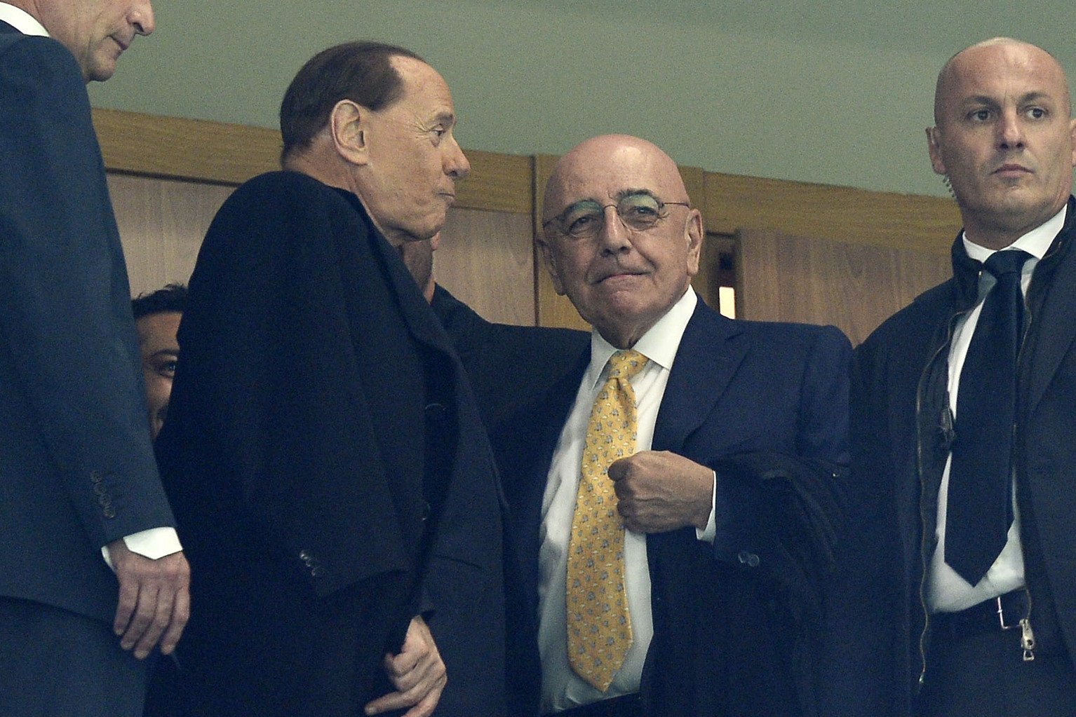 Berlusconi consiglia ancora acquisti e formazione al Milan |  Sport e Vai