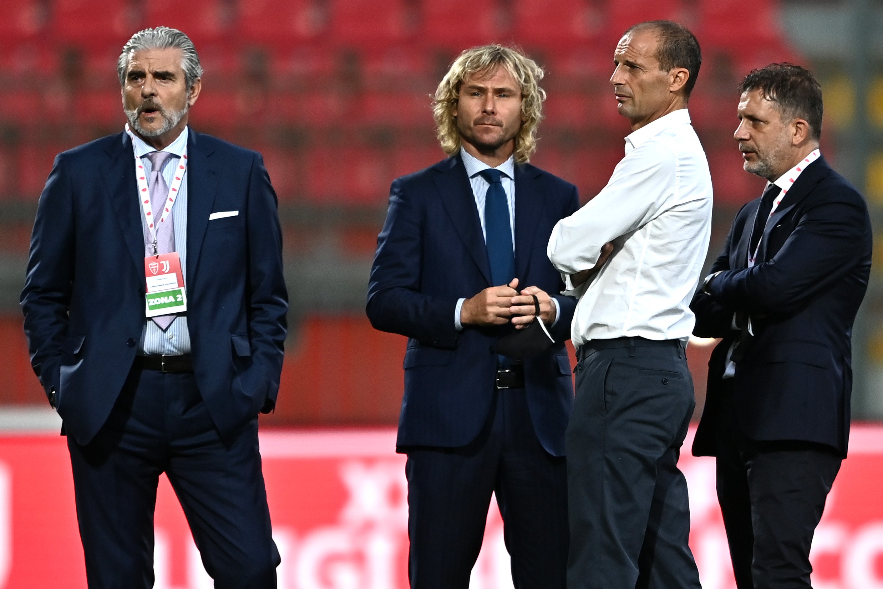 Covid, positivo anche alto dirigente della Juventus |  Sport e Vai