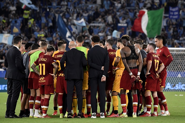 Roma, l'emergenza continua: altro calciatore positivo al Covid |  Sport e Vai