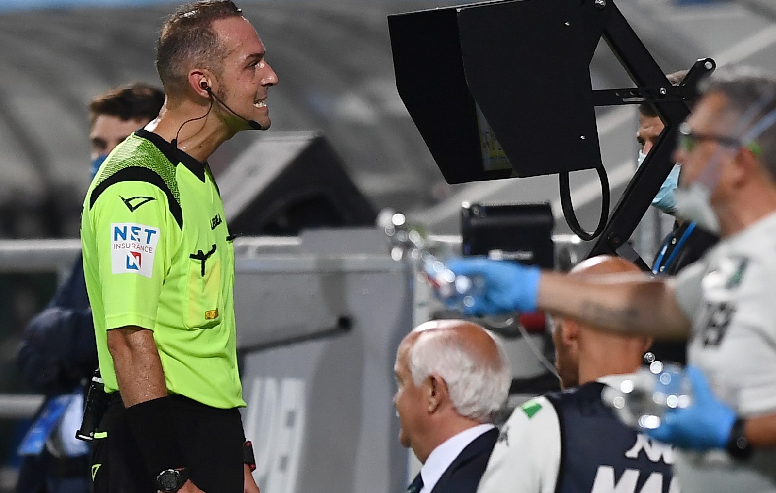 Pairetto dà 3 rigori al Sassuolo, web furioso: aveva ragione Mourinho? |  Sport e Vai