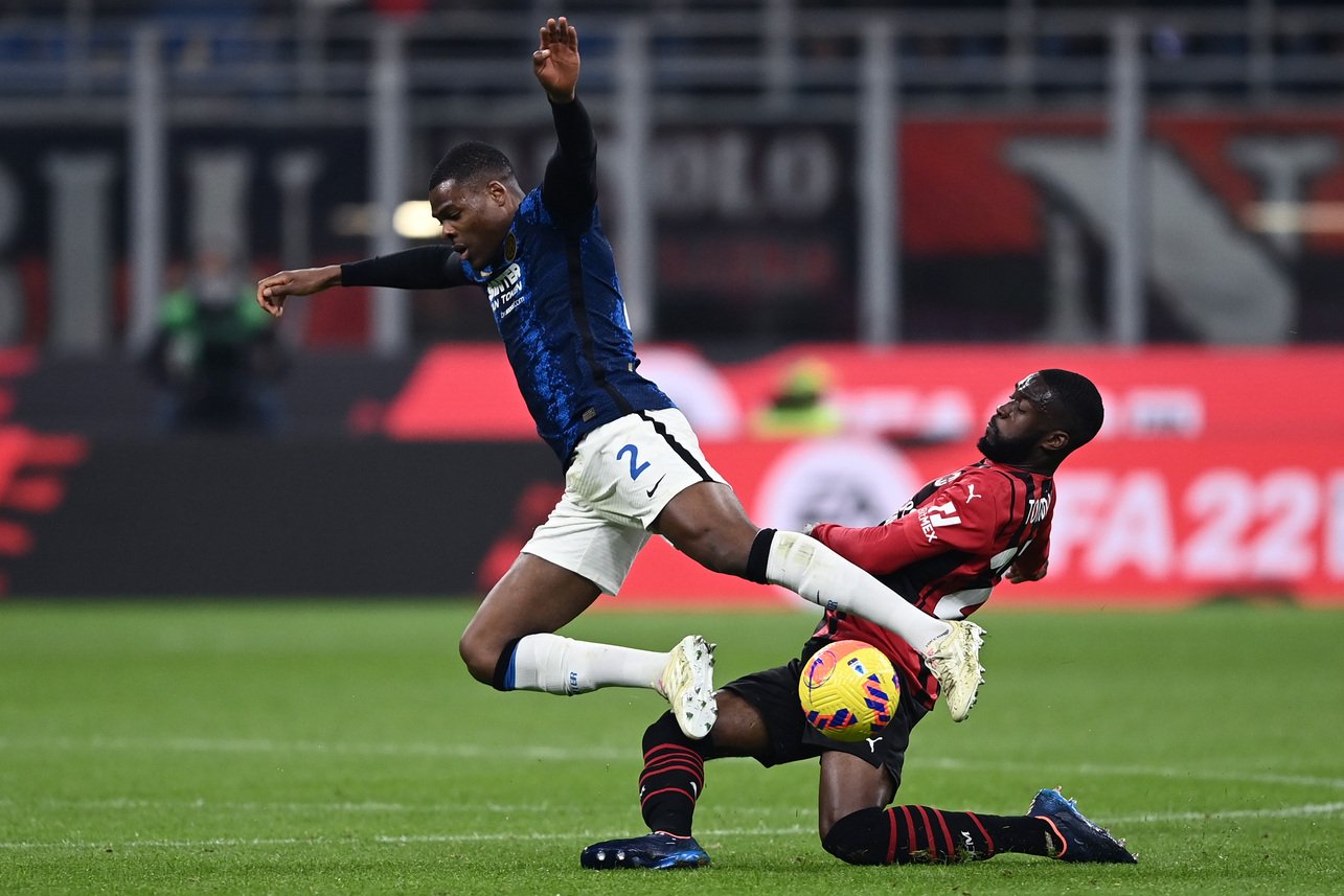 Inter, Dumfries vuota il sacco sul finale rovente |  Sport e Vai