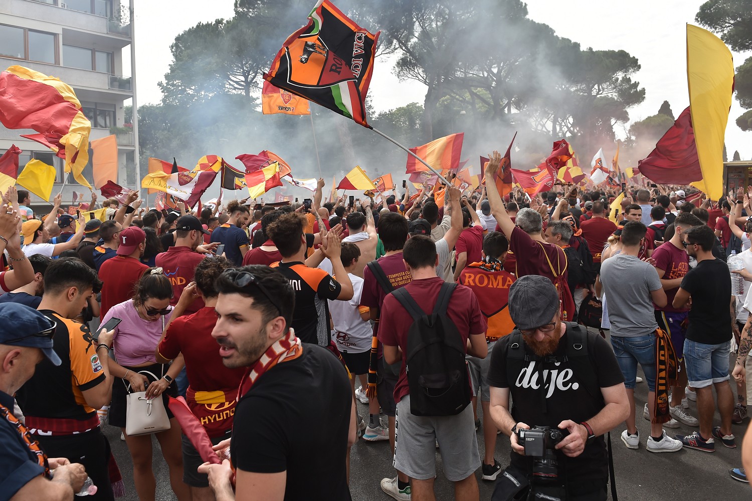 Ufficiale decisione su trasferta Feyenoord a Roma, polemica sul web |  Sport e Vai