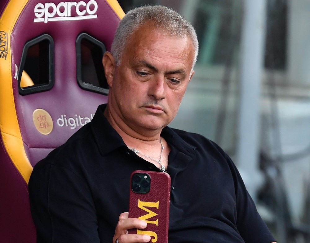 Roma, Mourinho recupera i pezzi e prepara la svolta tattica  |  Sport e Vai