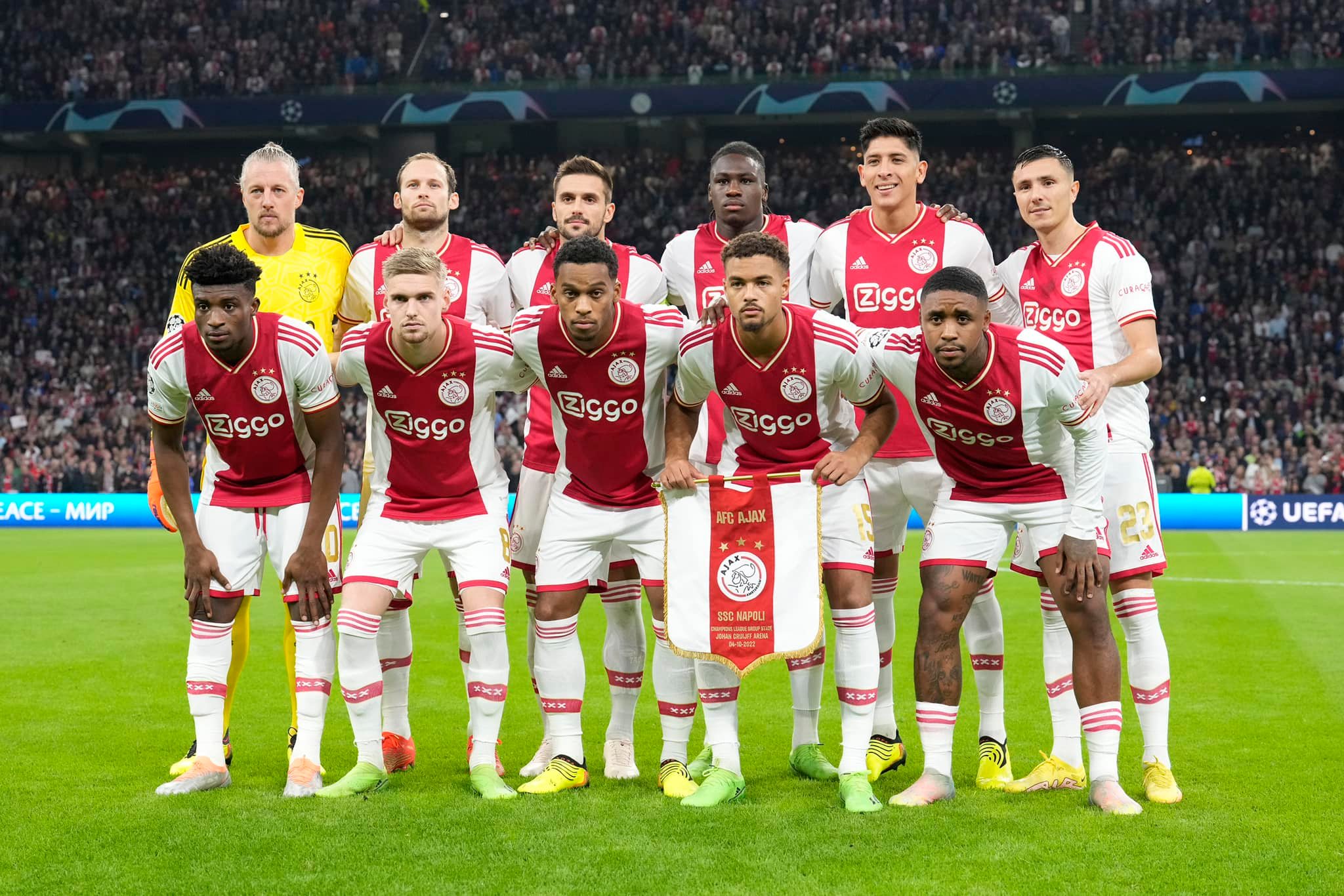 Quanto rosicano quelli dell'Ajax? Schreuder e Timber sminuiscono il Napoli |  Sport e Vai
