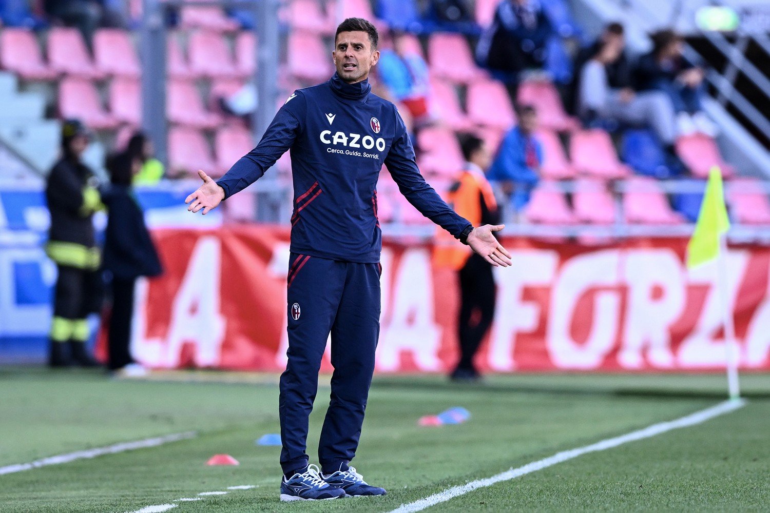 Napoli-Bologna, sapete perché Thiago Motta ha attaccato l'arbitro? |  Sport e Vai