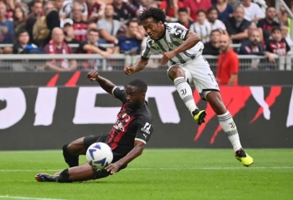 Juventus-PSG: Cuadrado non scioglie i dubbi sul suo futuro |  Sport e Vai