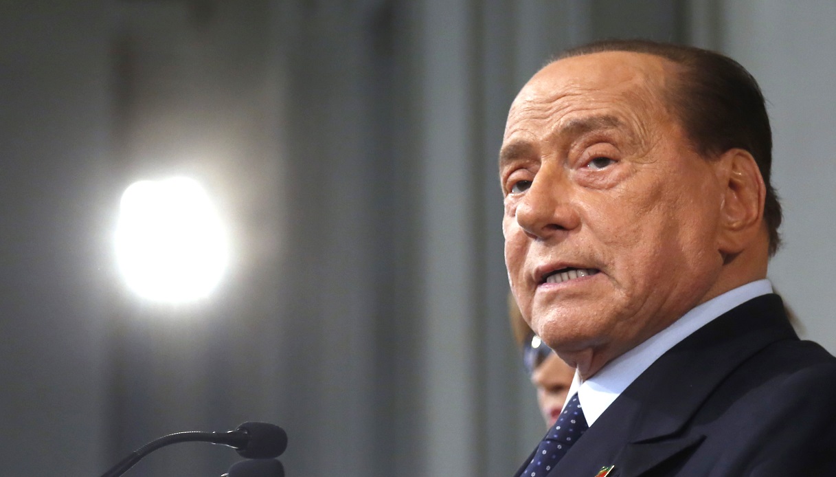 Come sta Berlusconi? Ecco cosa dice l'ultimo bollettino |  Sport e Vai