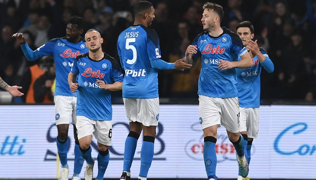 Napoli, subito un infortunio: fuori un titolarissimo a Braga |  Sport e Vai