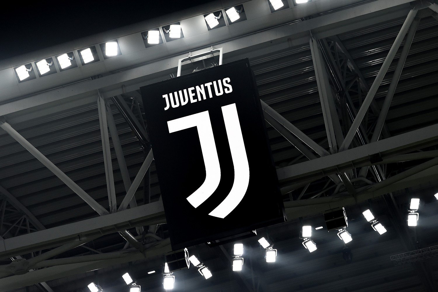 Rinnovo in arrivo, la Juventus lancia lo spoiler sui social |  Sport e Vai