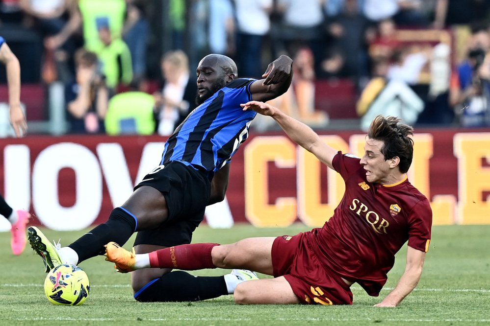 Moviola Roma-Inter, ecco l'errore dell'arbitro Maresca |  Sport e Vai