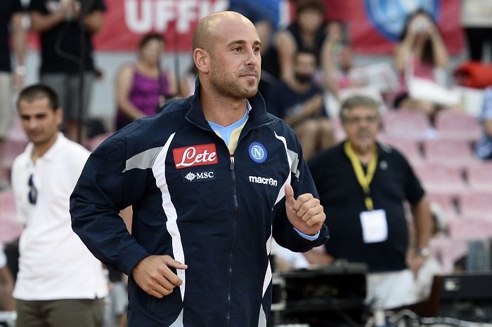 Clamoroso, non è Benitez il tecnico a cui Reina sta cercando casa a Napoli |  Sport e Vai