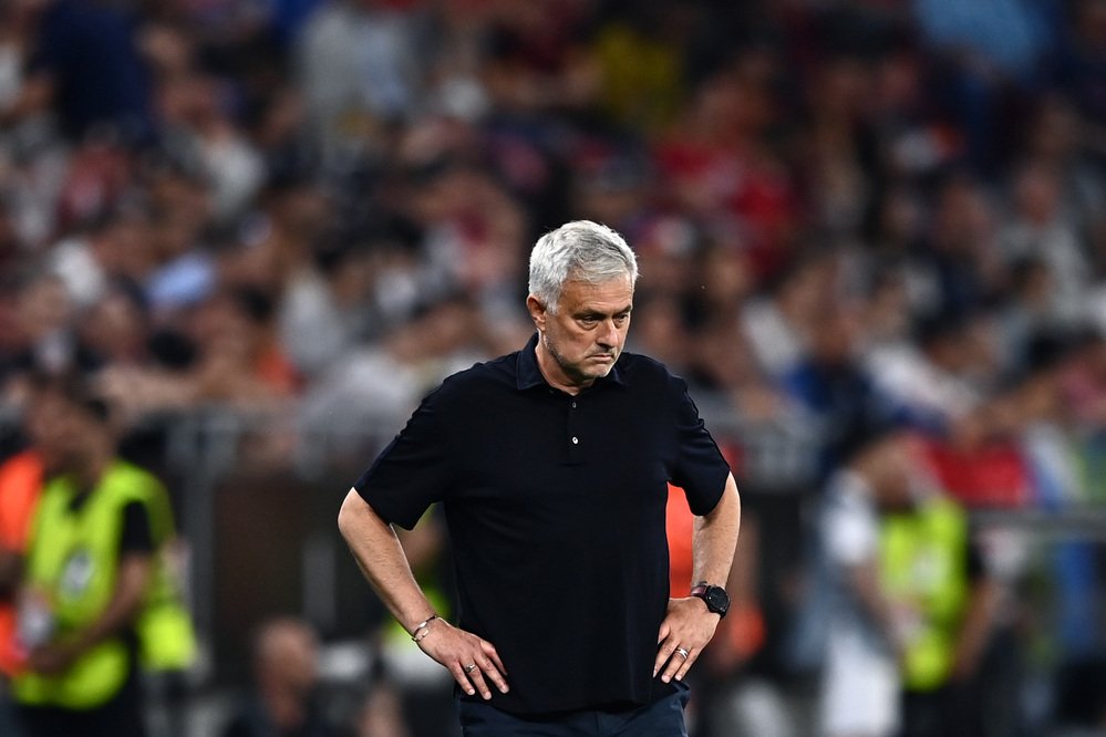 Mourinho: la Roma torna alla vittoria ma il tecnico è polemico |  Sport e Vai
