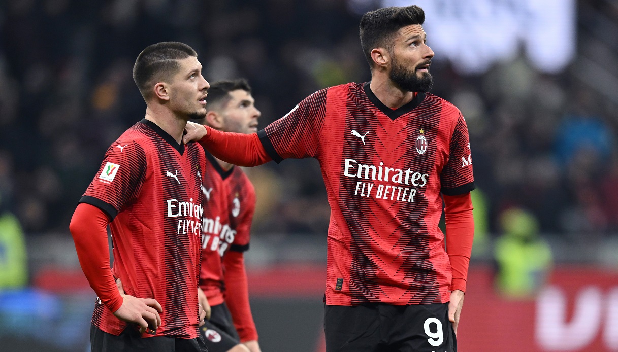 Milan, la prima mossa per il dopo Giroud scatena i tifosi |  Sport e Vai