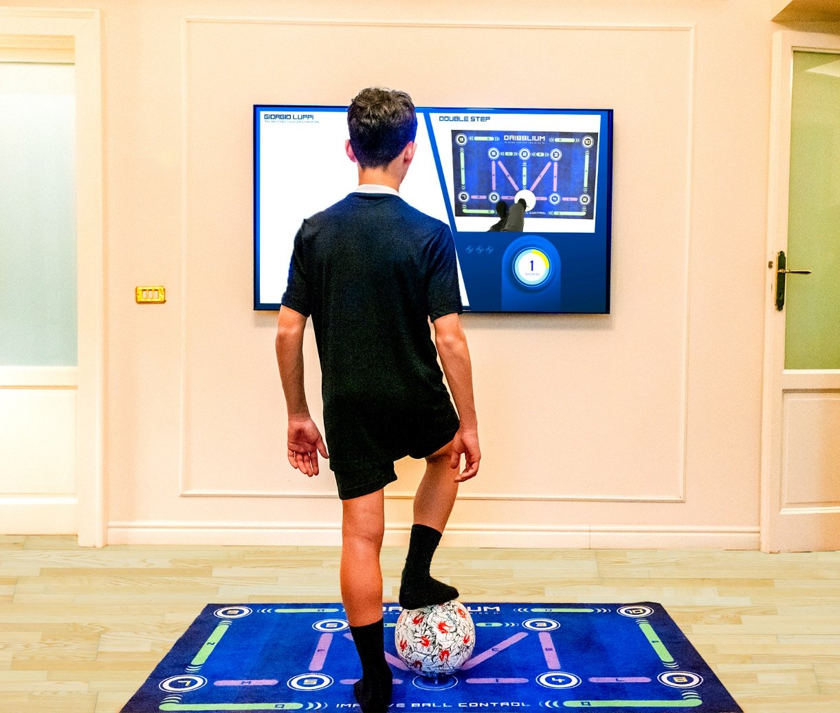 Dribblium: la scuola calcio virtuale che allena e scopre i futuri Messi |  Sport e Vai