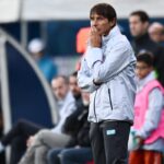 Antonio Conte segue la gara dei suoi