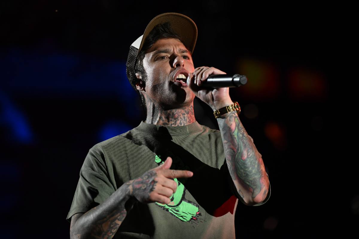 Fedez si scusa con Sinner