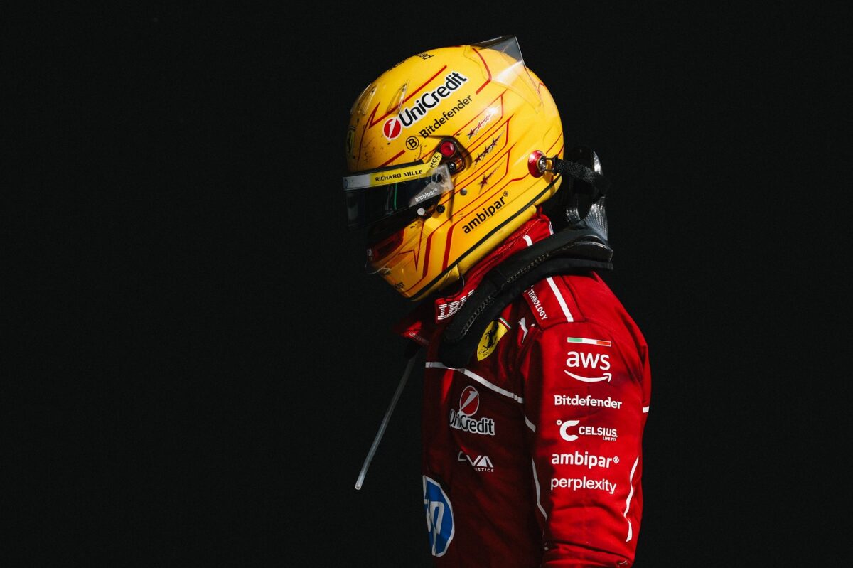 Ferrari, Hamilton a testa bassa