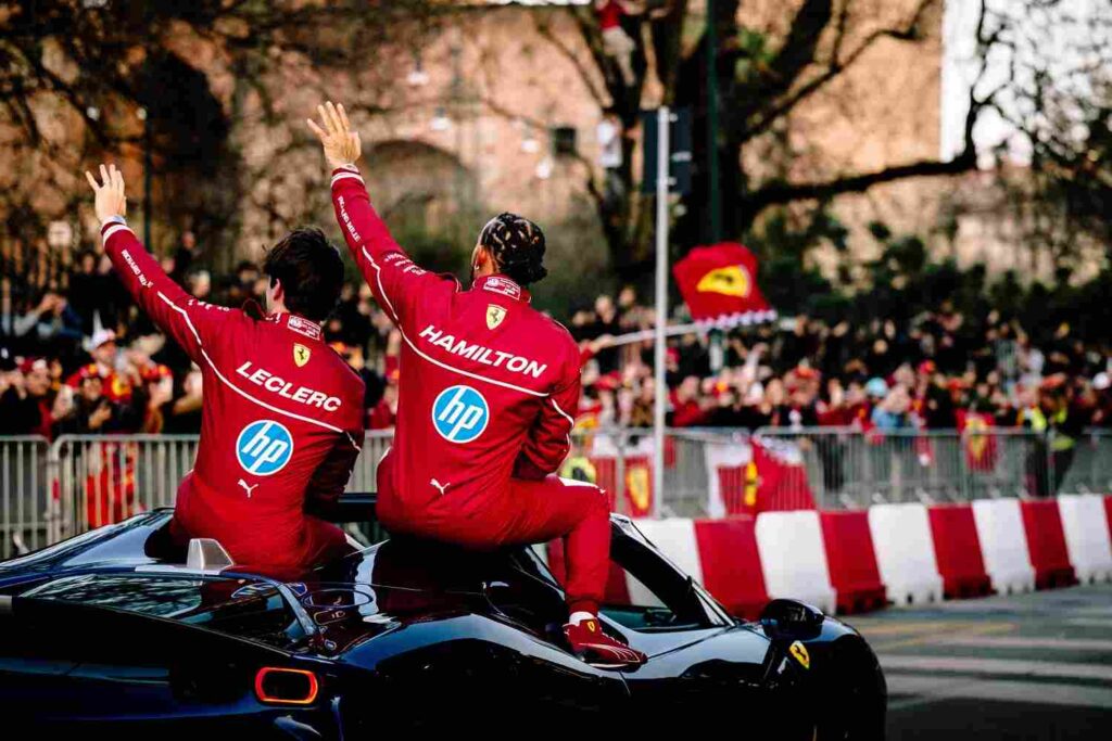 I piloti della Ferrari Hamilton e Leclerc