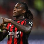 Rafa Leao con la maglia del Milan
