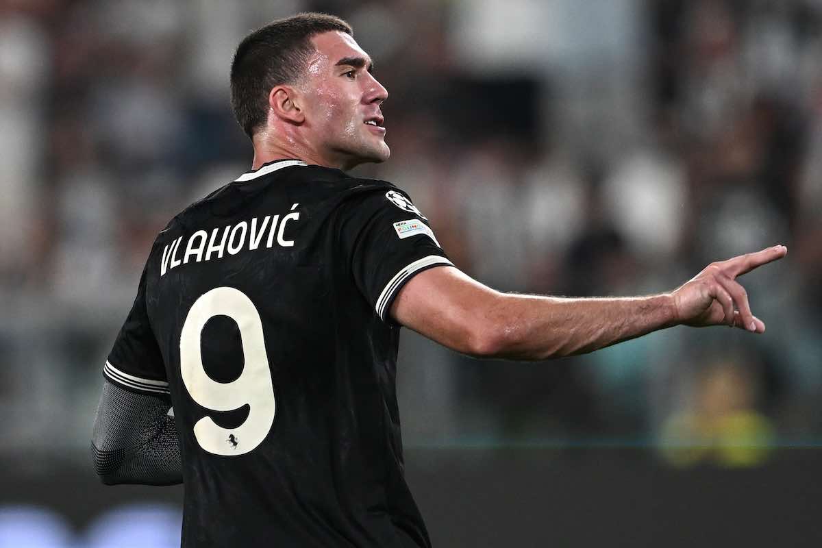 Dusan Vlahovic con la maglia della Juventus