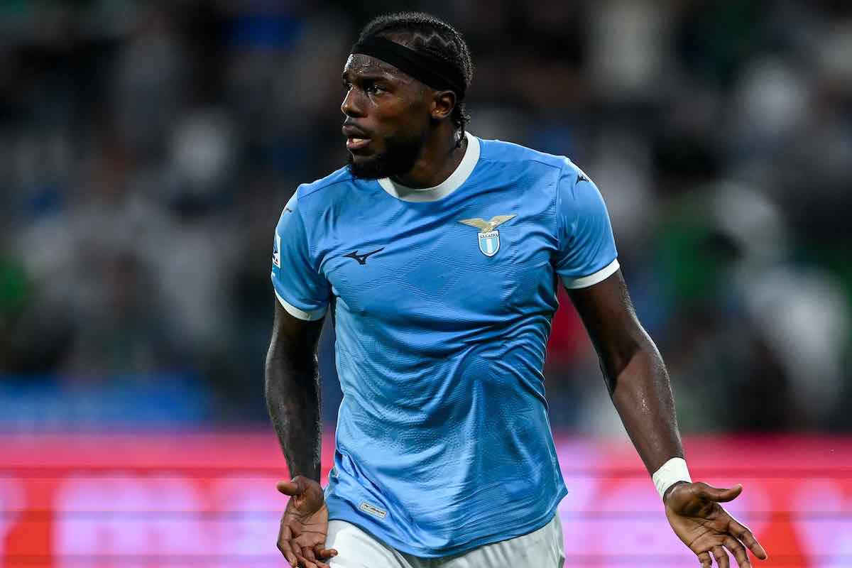 Nuno Tavares con la maglia della Lazio nel derby della Capitale