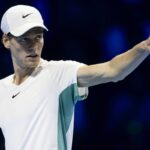 Sinner vola in semifinale a Parigi