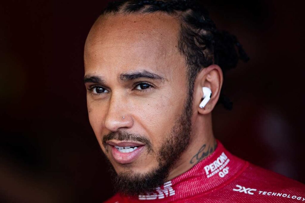 Lewis Hamilton pilota Ferrari, ha vinto 7 titoli mondiali di F1
