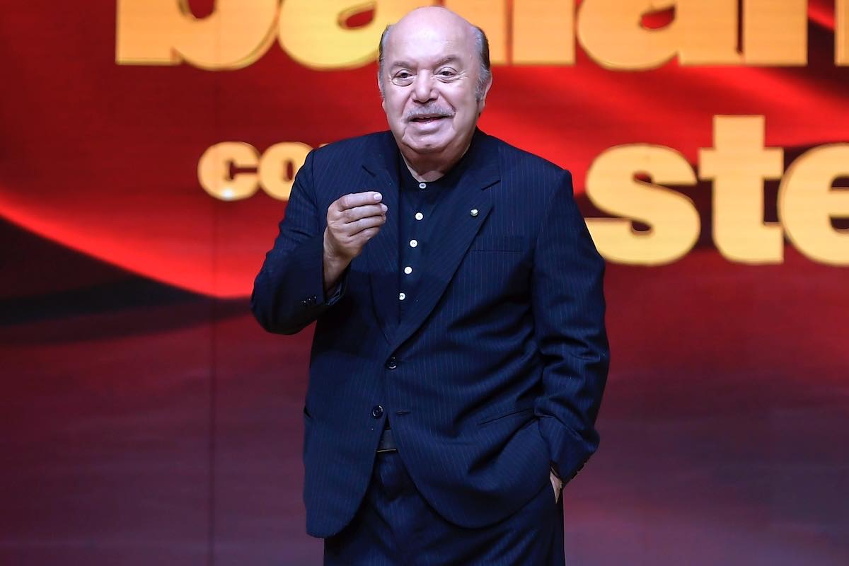 Lino Banfi, noto allenatore e conosciuto al pubblico per il film "L'allenatore nel pallone"