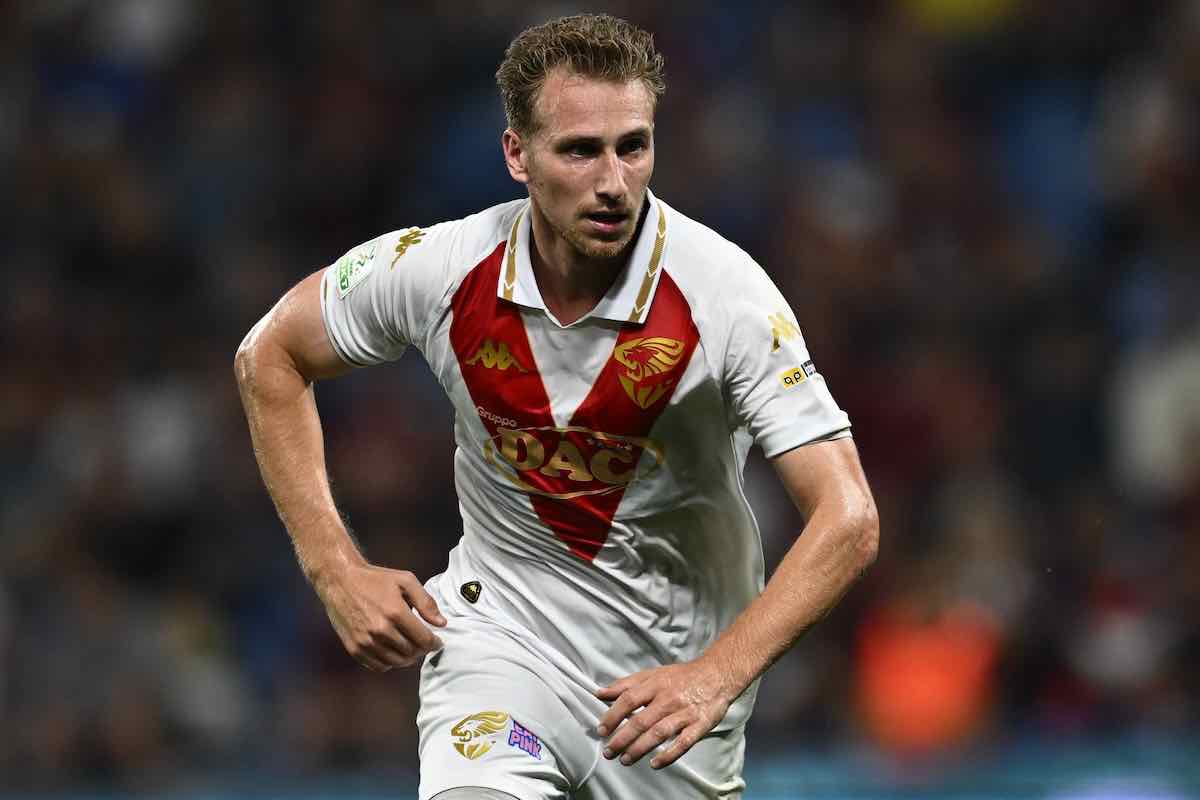 Verreth, centrocampista in forza al Bari