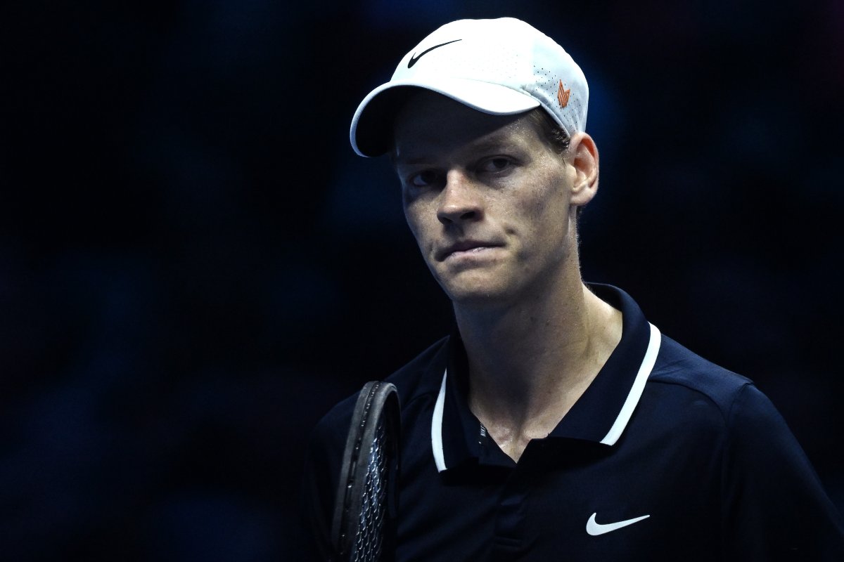 Sinner in finale a Parigi con il rammarico